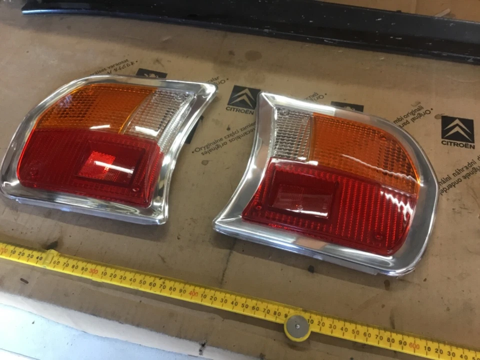 Peugeot 504 1968-1981 saloon GL TI rear lamp light lens quillery 634585 634586 - Image 1 of 4