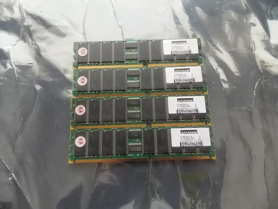 DTM63641 Dataram 1 GB (2 X 512) 266 MHz PC-2100R ECC/Memoria registrada de 184 pines  Foto 1 de 2