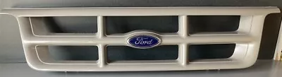 Б/у решетка Ford Ranger 1993-94 4x2 XL & STX (с эмблемой) неокрашенная - Изображение 1 из 4