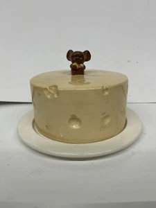 Vintage Handmade Ceramic Cheese Keeper With Mouse Figurine Lid Unique Kitchen  - Picture 1 of 8