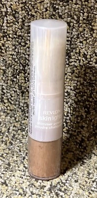 Revlon Skinlights Shimmer Powder ~BEACH LIGHT 02~ New Sealed - Image 1 of 3