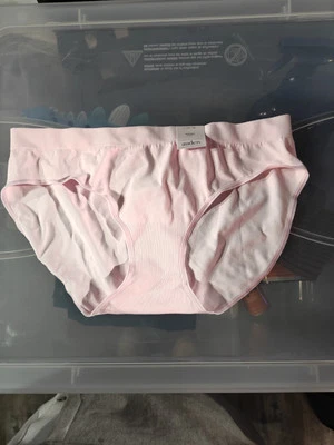 TT- Auden 女士比基尼内裤粉色大号 12-14 — 第 1/3 张图片