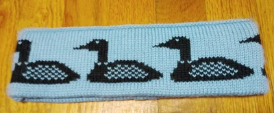 Diadema Lana Tejida a Mano Adulto Pato Loon Hecha en Alaska Azul/Negro Foto 1 de 2
