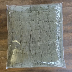 New Pottery Barn Cozy Cloud Handcrafted KING Quilt ~ Loden Green - Picture 1 of 5