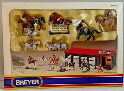 1:32 Britains Herald # 9900 BREYER Pine Lodge Riding School - 1986 mint in box - Image 1 of 2