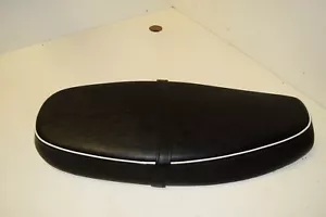 Triumph Bonneville T100 doppio sedile OEM T23011932 TRI # 57 - Foto 1 di 5