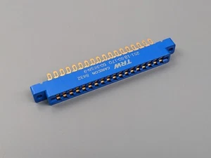 (2) TRW 251-18-50-170 Kartenrandstecker, 0,156 Zoll, 36 Pin, Lötring - Bild 1 von 4
