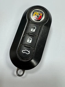 GENUINE FIAT 3 BUTTON REMOTE FLIP KEY FOB 500 595 ETC TESTED. ABARTH !! - Picture 1 of 4