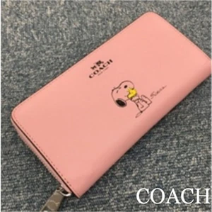 COACH x PEANUTS Long Wallet Snoopy Woodstock Leather Zip pink Popular New Gift - Picture 1 of 3
