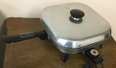 Sartén/freidora eléctrica de aluminio Regal modelo 7516 Foto 1 de 4