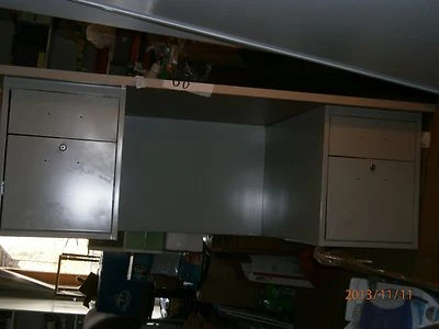 HON desk with keys, scratch mark on top and dented - Image 1 of 3