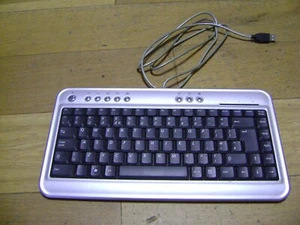 BTC 6100 6100C ultra-slim UK USB Keyboard - only 34cm wide - Picture 1 of 8