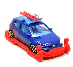 Majorette Volkswagen Golf VII GTI Christmas Dark Blue with Red Ski Set 1/64 (3") - Picture 1 of 6