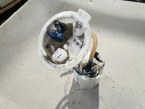 bmw 1 series f20 f21 2011-2019 118d in tank fuel pump 7243972 - Picture 1 of 3