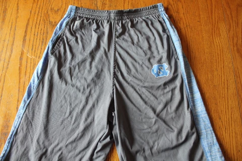 Kids Russell North Carolina Tar Heels Athletic pants Size L Youth 10-12 Cover