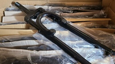 Lot of 8 - New Bicycle Suspension Fork, both Disc & Caliper brake mounts, Black - Image 1 of 4