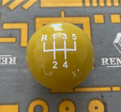 EXCLUSIF : Pommeau levier vitesse JAUNE pour RENAULT TWINGO par ex parfait état - Image 1 of 3