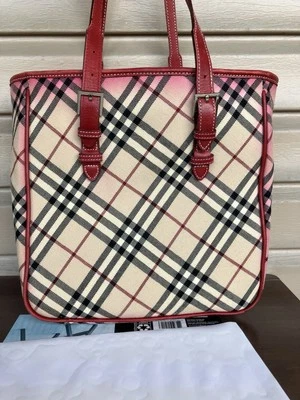 Bolso de Mano Burberry Blue Label Nova Check Foto 1 de 4