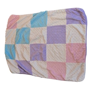 Small Wonders Babydecke Patchwork Minky Punkte lila blau weiß rosa Quadrate - Bild 1 von 6