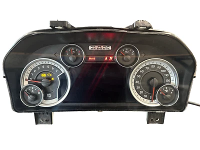 Cuadro de instrumentos velocímetro 2017 RAM 1500/2500/3500 con pantalla de 7" 99.402 millas Foto 1 de 3