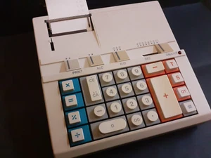 Olivetti Divisumma 33 Druckrechner von 1976 - Bild 1 von 9