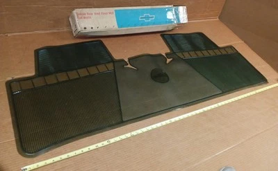 Alfombrilla trasera ancha completa NOS 65 66 Chevy Impala Belair tinte verde transparente 1965 ++ Foto 1 de 4