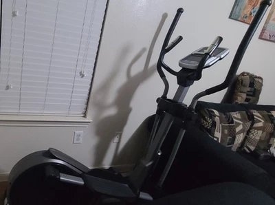 Sunny Health & Fitness Magnetic Elliptical Cross Trainer Machine (SF-E3912) - Image 1 of 4