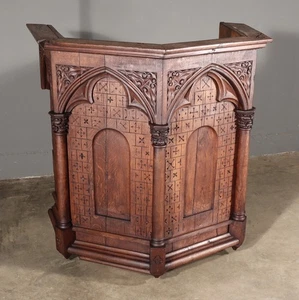 Antique (1880's) Gothic Revival Pulpit Basket/Bar in Sold Oak Wood with Carvings - Picture 1 of 21