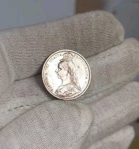 Victorian 1887 Silver Sixpence In High Collectable Grade. #8 - Picture 1 of 4