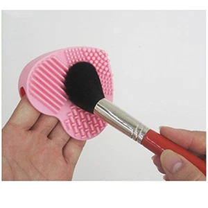 Makeup Brush Cleaner Heart Shaped Silicone Multi Texture Surface Cosmetic Brushe - Picture 1 of 12