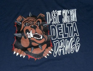 Camicia D-551st SIG BN Delta Dawgs Stati Uniti US ARMY Signal Corps Battalion XL - Foto 1 di 2