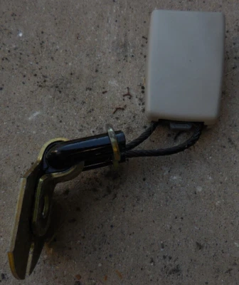 Jaguar XJ8 1999-2003 cinturón de seguridad hebilla ajuste ADX trasero derecho lado del pasajero fabricante de equipos originales Foto 1 de 4