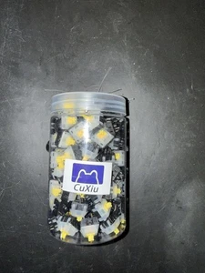 Gateron KS-3 Interruttori giallo latte 5 pin (top latte fondo nero) (110x) - Foto 1 di 3