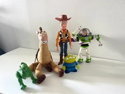 toy story woody doll, buzz lightyear, bullseye, alien and dino set 5 TOYS - Image 1 of 4