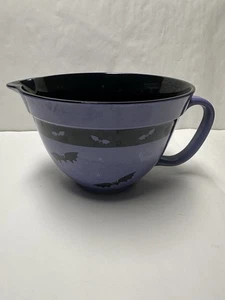 HALLOWEEN PURPLE BATS MELAMINE MIXING BOWL WITH HANDLE  - EUC - Picture 1 of 6