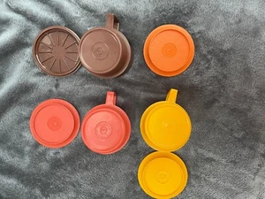 TUPPERWARE Stackable Coffee Mugs Cups Vintage Set Of 3 Harvest Colors Lids X4 - Picture 1 of 9