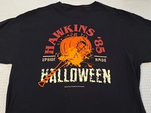 Camiseta negra invertida Stranger Things Hawkins Halloween '85 talla XL Delta - Imagen 1 de 7