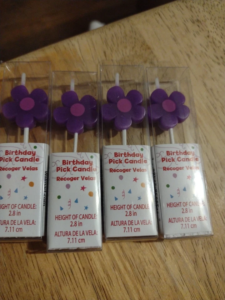 Flor púrpura - Juego de 4 - Cumpleaños, Ocasión especial Vela púrpura Foto 1 de 1
