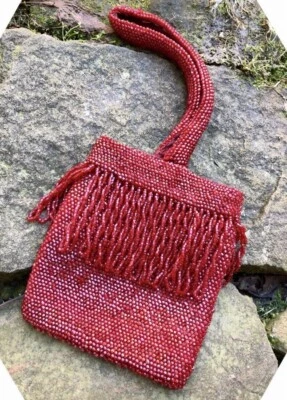 DE COLECCIÓN 1920 Antiguo RUBÍ VIDRIO SEMILLA CUENTAS ALETA GATSBY MONEDERO FLECO En Lazo Foto 1 de 4