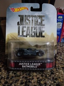 2017 HOT WHEELS RETRO ENTERTAINMENT JUSTICE LEAGUE BATMOBILE - Bild 1 von 2