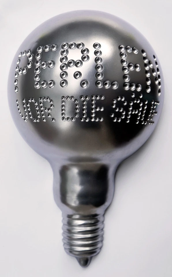 FROST, Wand-Objekt-Kunst-Skulptur, aus Perlen vor die Säue, Limited Edition - Bild 1 von 4