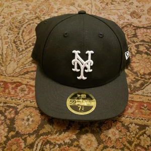NUEVO New York Mets Sombrero Ajustado New Era 59FIFTY Gorra 7 1/4 TODO NEGRO - Imagen 1 de 3