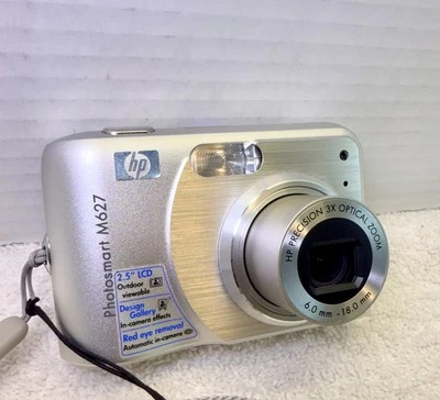 HP Photosmart  M627 7MP Digital Camera with 3x Optical Zoom - Image 1 of 4
