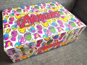 Figurina JAPAN POP MART MARVEL serie Avengers [scatola assortita 12 pezzi] Gacha nuova - Foto 1 di 6