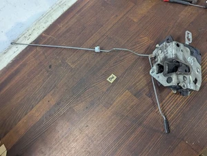 BMW E36 Coupe Cabrio Fahrerseite Türriegel Verschlussmechanismus O/S RHS  - Bild 1 von 5