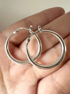 925 sterling Silver plain Hoop Earrings - Picture 1 of 5
