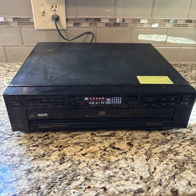 Sony CDP-C211 High Density Linear Converter Compact CD Player-Turns On/WONT OPEN - Image 1 of 4