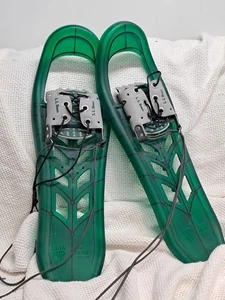 L. L. Bean Little Bear Snow Snowshoes Green Excellent Working Order, 8" x 28" - Picture 1 of 5