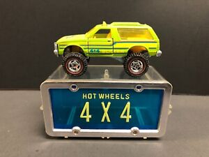 Hot Wheels Chevy Blazer 4x4 - Park'n Plates International Pack. HTF (Restored)