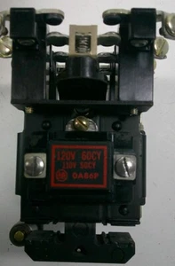 ALLEN BRADLEY 700-B400A1 / 700B400A Type B AC Relay 120v coil 4 pole (New) - Picture 1 of 8
